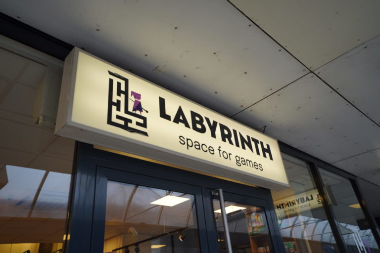 Labyrinth Tilburg - Winkel lichtbak